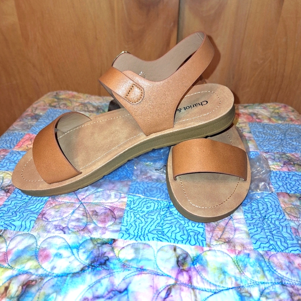 Chariot & Co Greek Style Sandal, Size 8 NWOT